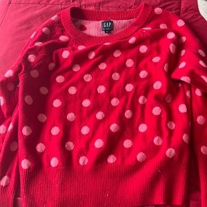 Medium gap women’s polka doted sweater